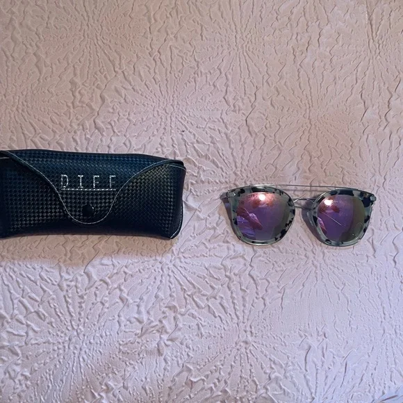 Diff sunglasses - Picture 1 of 4